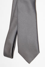 Cravate à trois plis de couleur unie | Gris foncé