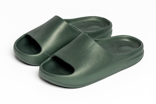 Beach or swimming pool slipper | Green