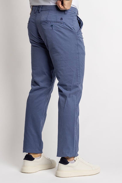 jeans Pantalone modello baggy, carrot fit, balloons, pantaloni regular fit morbidi di gamba, cotone popeline, cotone twill. Pantaloni classici, pantaloni slim fit. pantaloni da spezzato, pantaloni per giacca, pantaloni per uscire, da cerimonia, da eventi, per comunioni, per battesimo, per diciottesimo, pantaloni da battaglia, da lavoro, a poco prezzo, in saldi, nuova collezione estivi. zara, zalando, asos, shen, temu