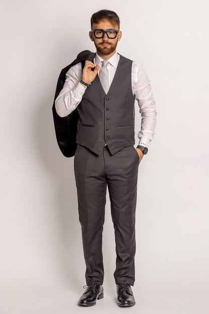 Peak-breasted tuxedo model suit with waistcoat | Black