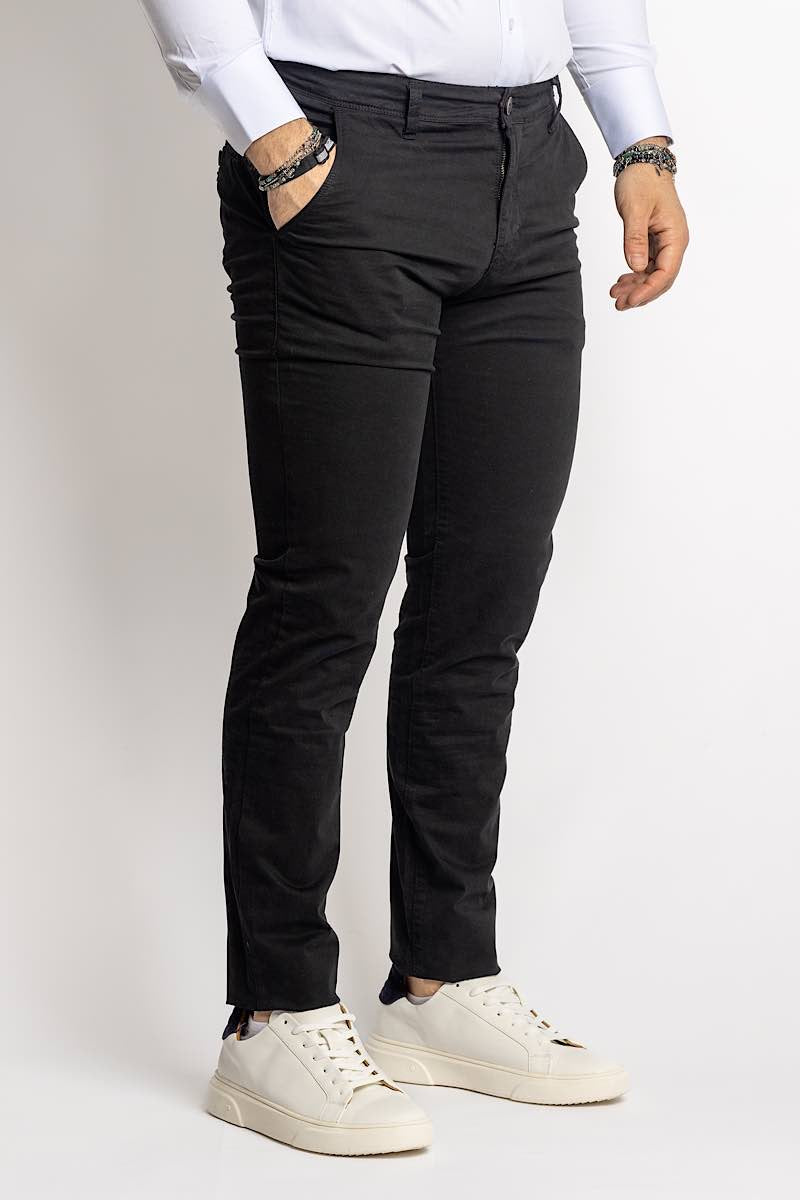 jeans Pantalone modello baggy, carrot fit, balloons, pantaloni regular fit morbidi di gamba, cotone popeline, cotone twill. Pantaloni classici, pantaloni slim fit. pantaloni da spezzato, pantaloni per giacca, pantaloni per uscire, da cerimonia, da eventi, per comunioni, per battesimo, per diciottesimo, pantaloni da battaglia, da lavoro, a poco prezzo, in saldi, nuova collezione estivi. zara, zalando, asos, shen, temu