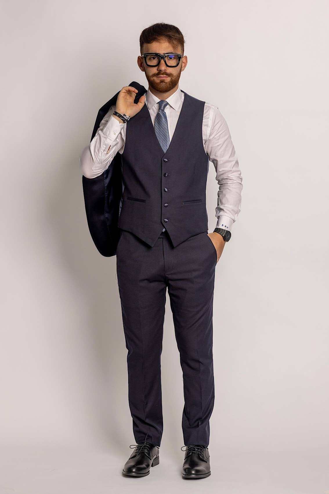 Peak-breasted tuxedo model suit with waistcoat | Blue