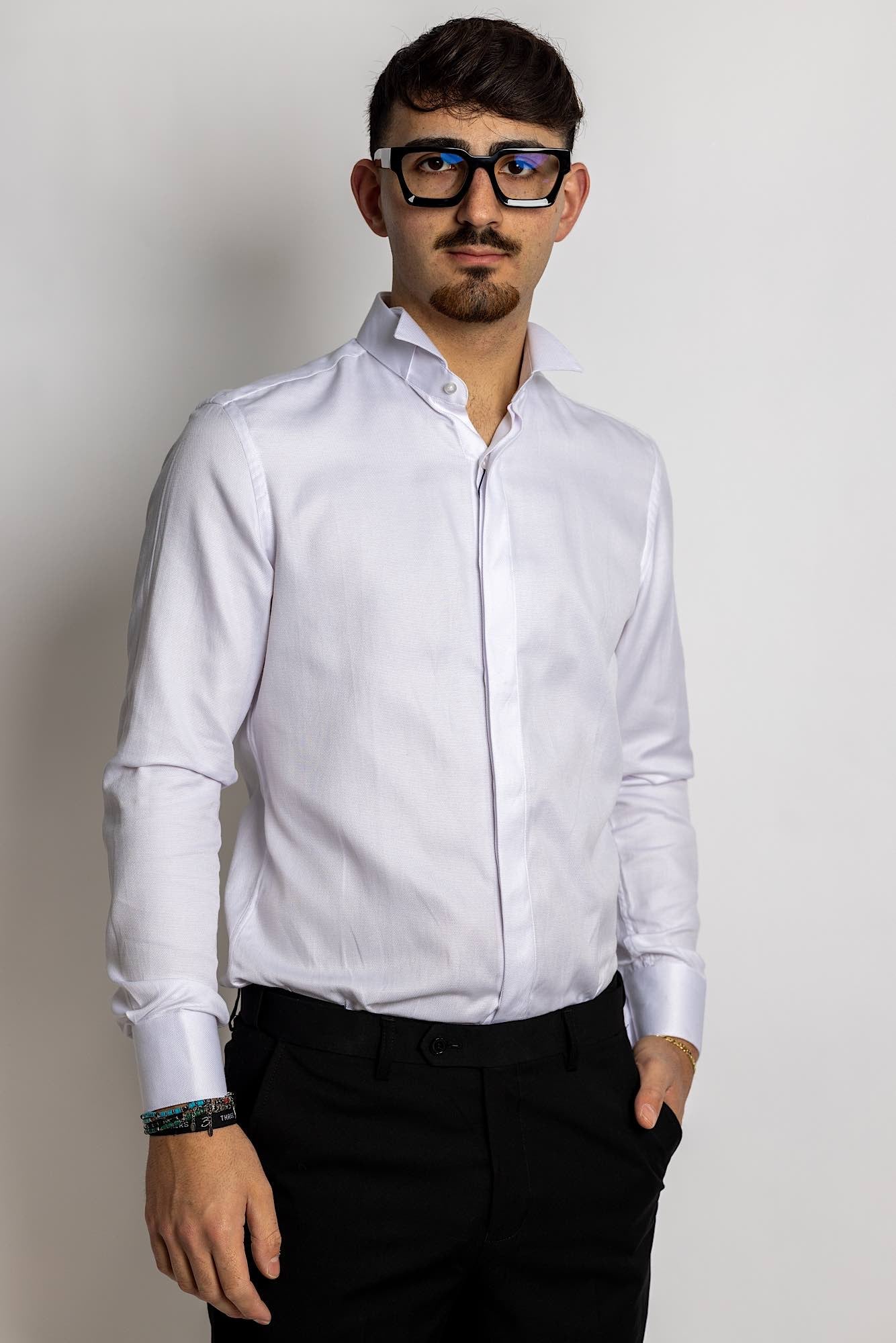 Camicia nido d'ape slim fit collo diplomatico | Bianca | Adatta ai gemelli