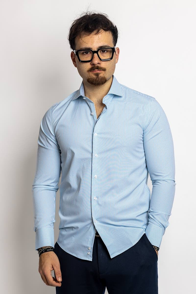 Camicia no stiro, camicia stiro facile, camicia da abito, camicia in cotone leggero. Slim fit, modello aderente, camicia elasticizzata. saldi, prezzi bassi, amazon, asos, zalando. camicia di seta, camicia di lino, camicia di qualità, azzurro, rosa antico, rosa forte, rossa, bianca, nera, blu scuro, celest, grigio perla, azzurro, beige, oro crema. Camicie hugo boss, giorgio armani, ralph laurent, suitsupply, rigata, mille righe, camicia fantasia, a strisce