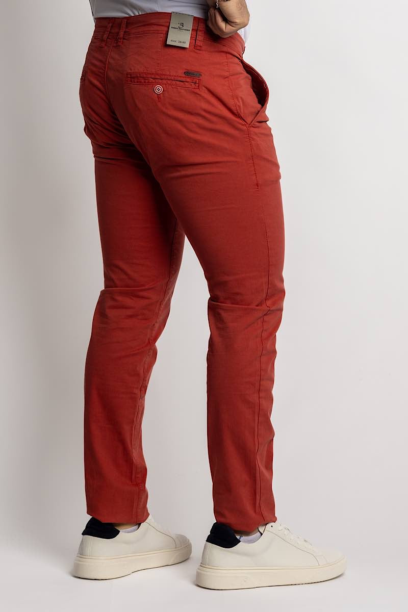 jeans Pantalone modello baggy, carrot fit, balloons, pantaloni regular fit morbidi di gamba, cotone popeline, cotone twill. Pantaloni classici, pantaloni slim fit. pantaloni da spezzato, pantaloni per giacca, pantaloni per uscire, da cerimonia, da eventi, per comunioni, per battesimo, per diciottesimo, pantaloni da battaglia, da lavoro, a poco prezzo, in saldi, nuova collezione estivi. zara, zalando, asos, shen, temu