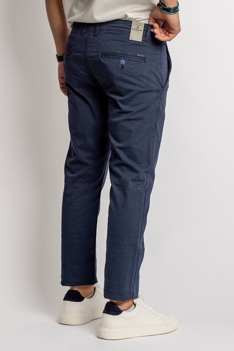 jeans Pantalone modello baggy, carrot fit, balloons, pantaloni regular fit morbidi di gamba, cotone popeline, cotone twill. Pantaloni classici, pantaloni slim fit. pantaloni da spezzato, pantaloni per giacca, pantaloni per uscire, da cerimonia, da eventi, per comunioni, per battesimo, per diciottesimo, pantaloni da battaglia, da lavoro, a poco prezzo, in saldi, nuova collezione estivi. zara, zalando, asos, shen, temu skinny, slim