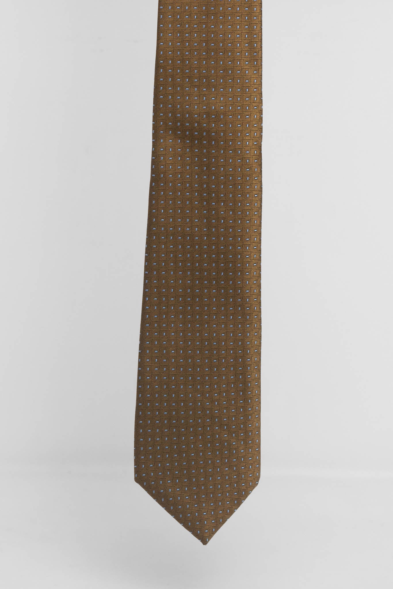 Cravatta Tre Pieghe Fantasia Trattini Fondo Ruggine e Celeste | 2 Per €20