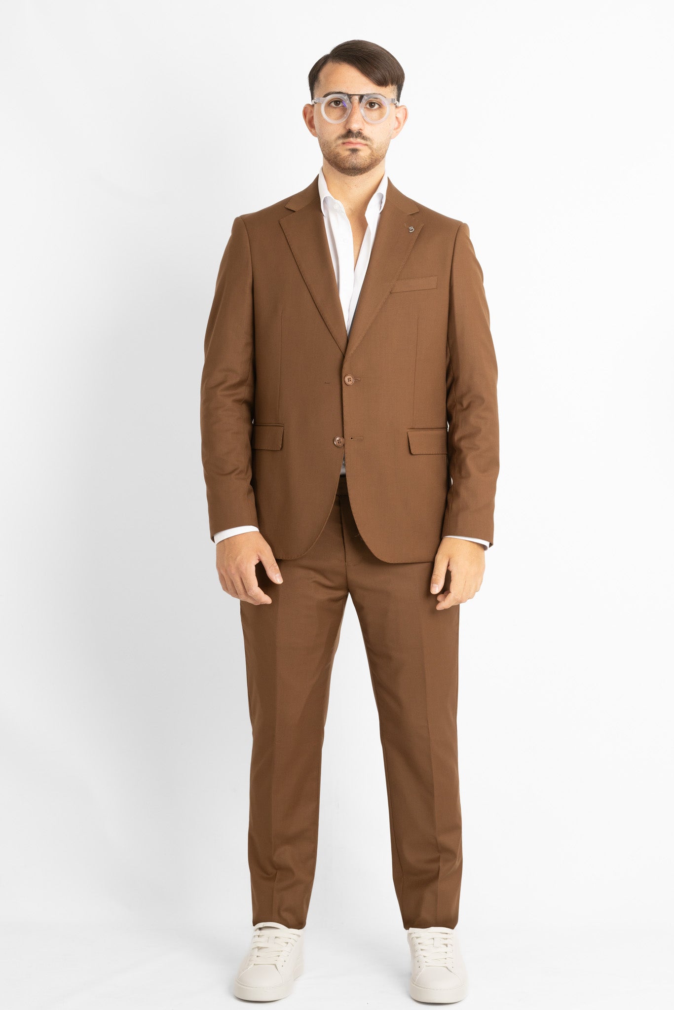 Costume basique à deux boutons | Tabac