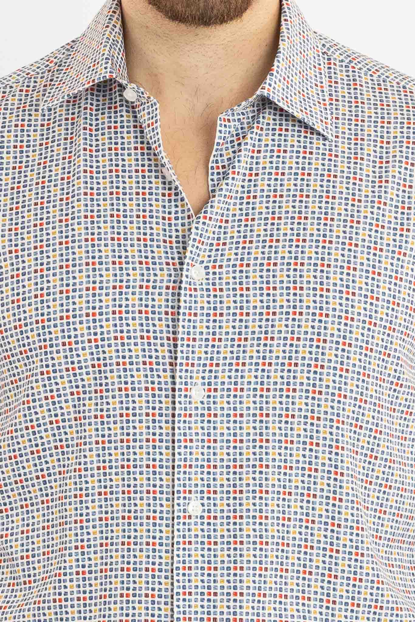 Chemise Active sans repassage, coupe ajustée, multicolore rouge et bleu | YD011