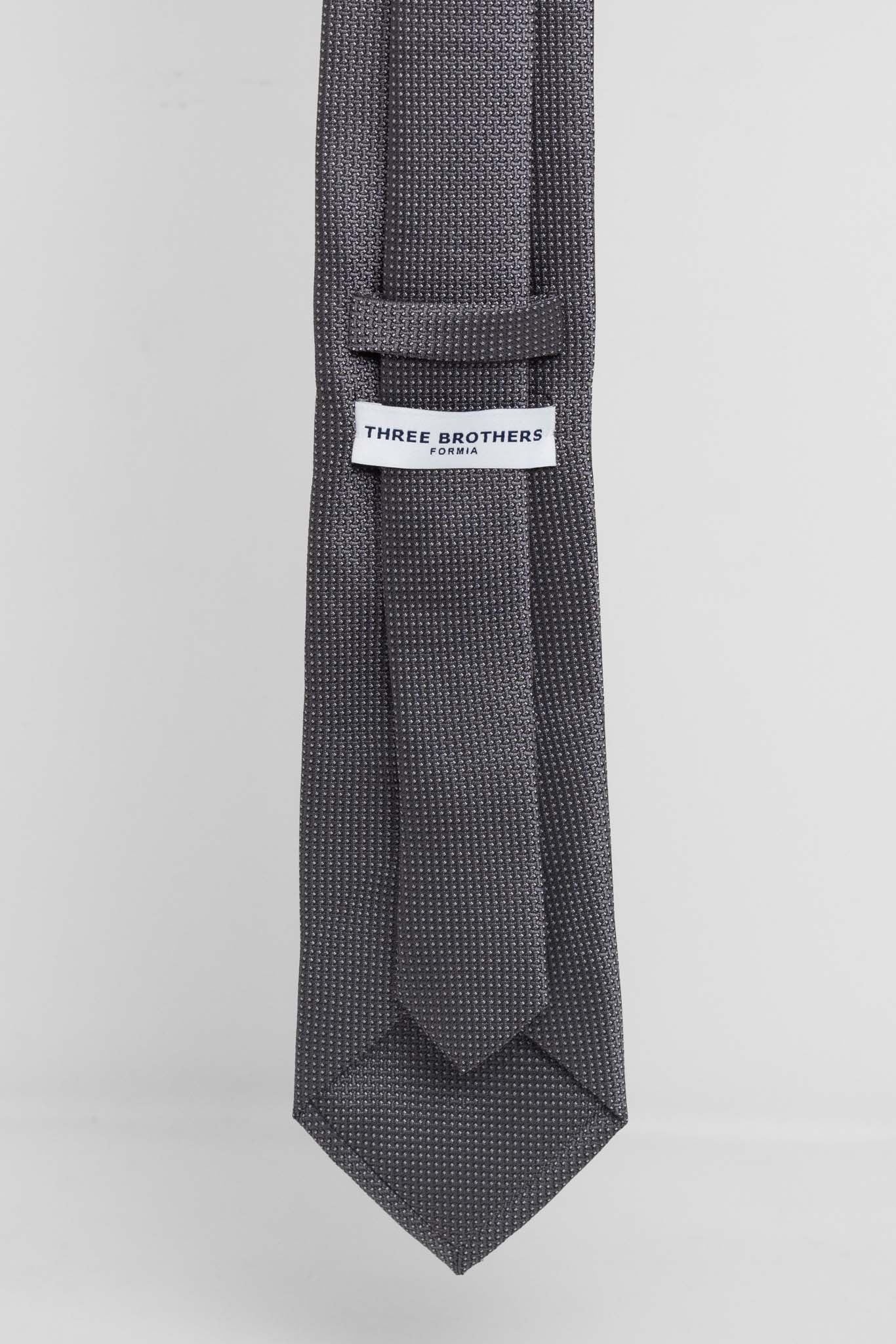 Cravatta Tre Pieghe Trama Micro Puntini Grigio Scuro | 2 Per €20