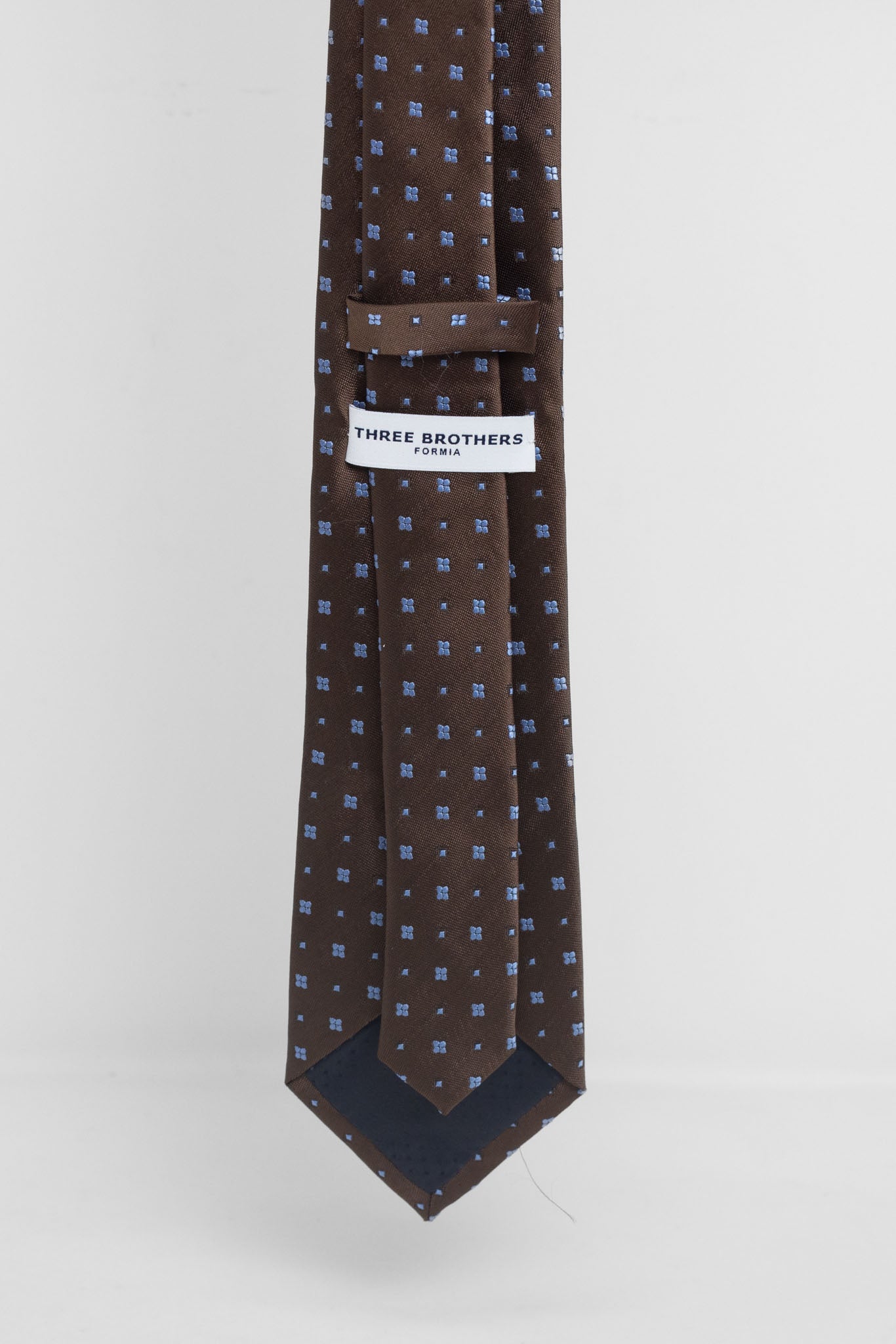 Cravatta Tre Pieghe Fantasia Unica Fondo Marrone e Celeste | 2 Per €20
