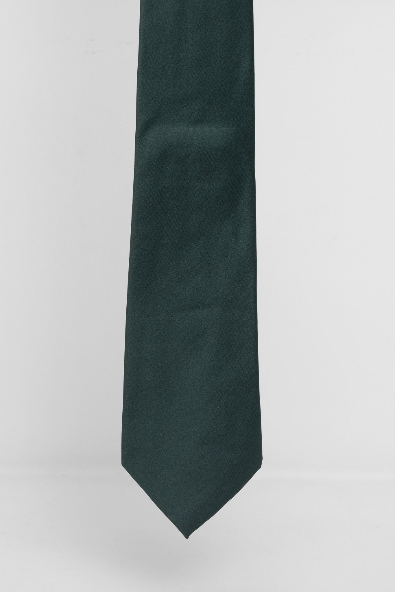 Cravatta Tre Pieghe Tinta Unita Verde Scuro | 2 Per €20