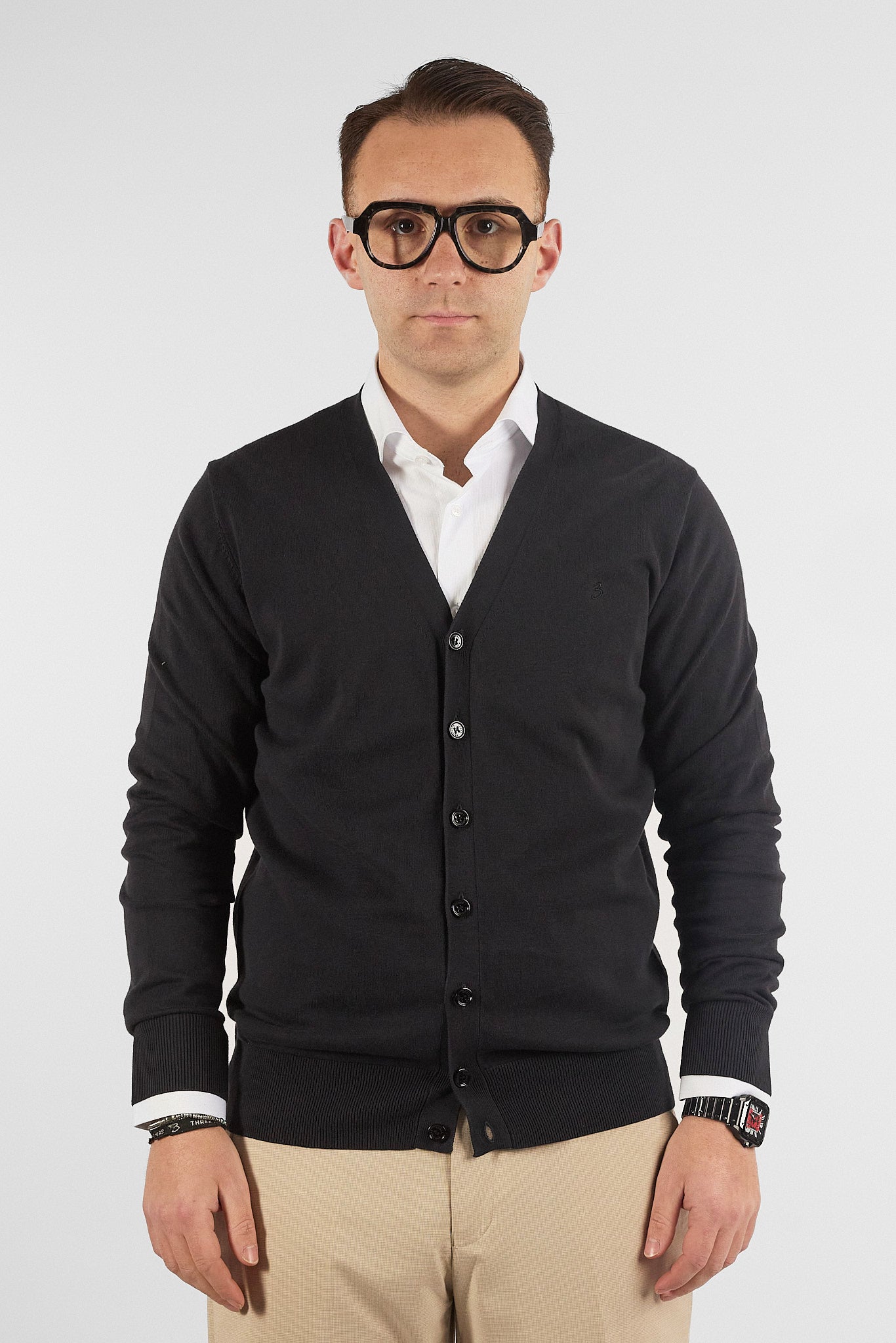 Cardigan a V con Bottoni Basic di Cotone 1107 | 2 per €50 | Nero 01