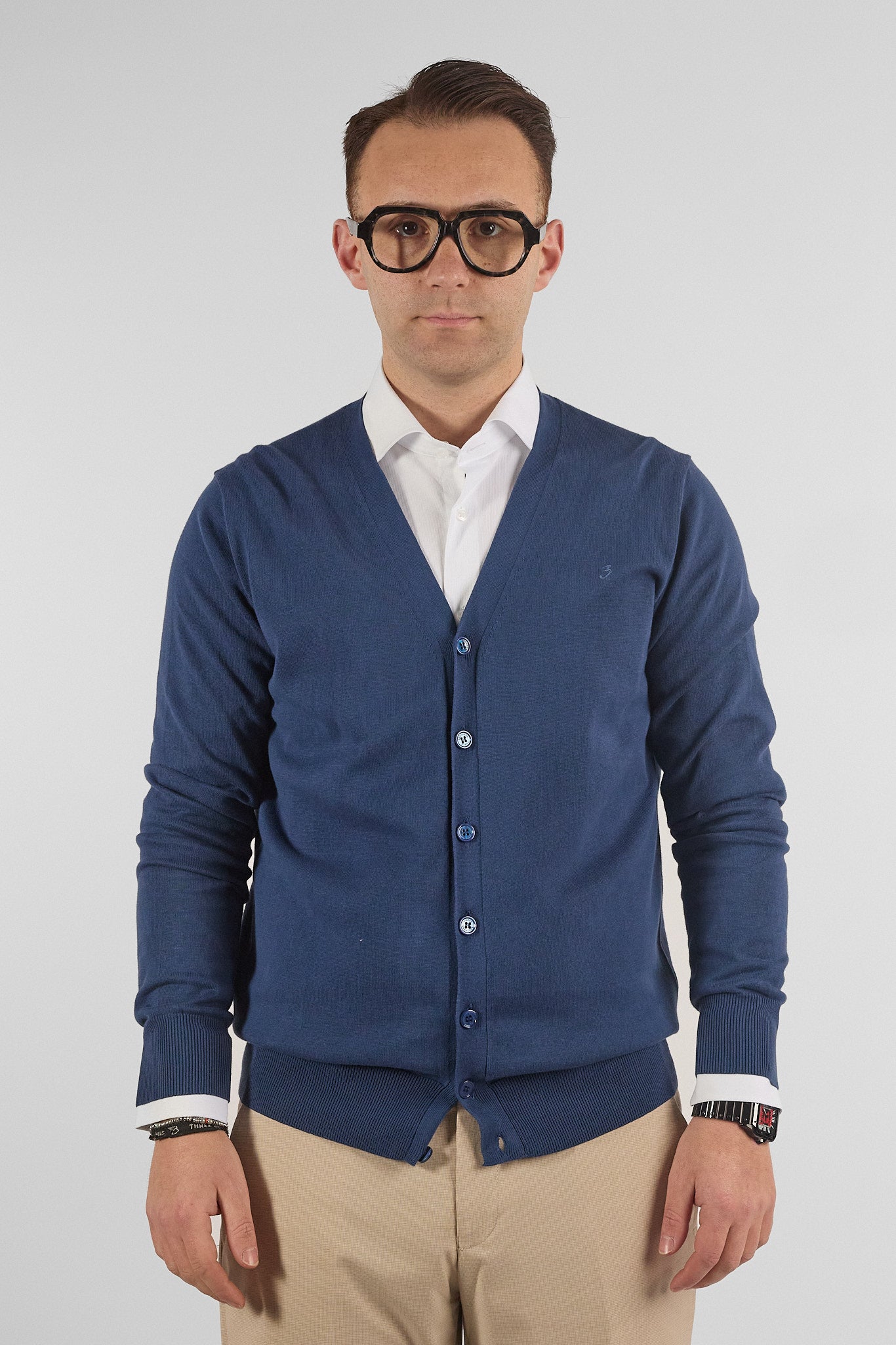 Cardigan a V con Bottoni Basic di Cotone 1107 | 2 per €50 | Avion 43